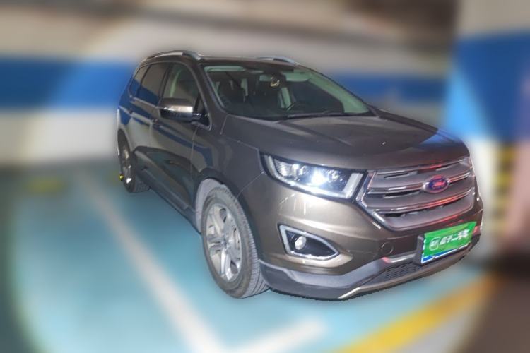 Used Ford Edge 2016 EcoBoost 245 Two-Wheel-Drive Titanium 7-Seater Front Right 45 Deg
