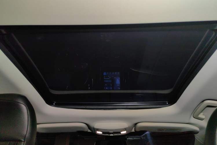 Used Ford Edge 2016 EcoBoost 245 Four-Wheel Drive Titanium 7-Seater Headliner