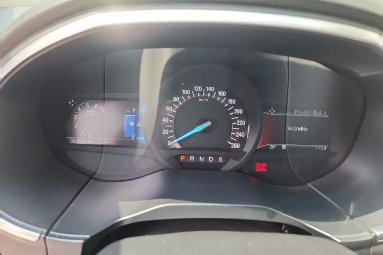 Used Ford Edge 2016 EcoBoost 245 Two-Wheel-Drive Titanium 7-Seater Instrument Cluster