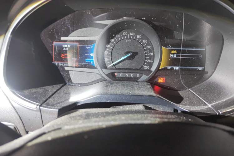 Used Ford Edge 2016 EcoBoost 245 Two-Wheel-Drive Titanium 7-Seater Instrument Cluster