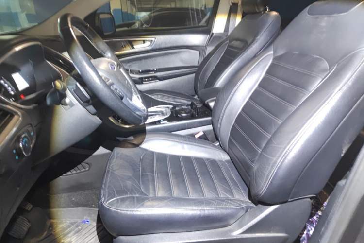 Used Ford Edge 2016 EcoBoost 245 Two-Wheel-Drive Titanium 7-Seater Left Front Seat