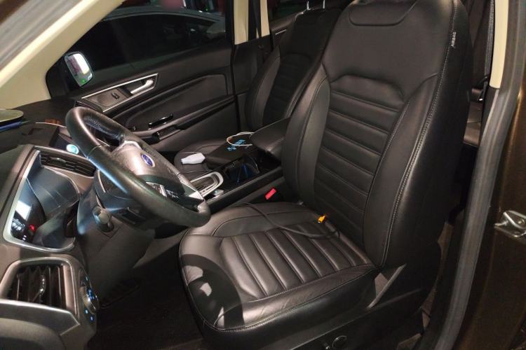 Used Ford Edge 2016 EcoBoost 245 Two-Wheel-Drive Titanium 7-Seater Left Front Seat