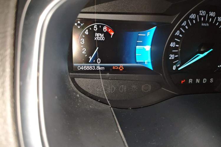 Used Ford Edge 2016 EcoBoost 245 Four-Wheel Drive Titanium Edition 7-Seater Odometer Close Up