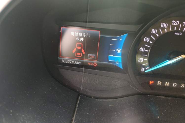 Used Ford Edge 2016 EcoBoost 245 Four-Wheel Drive Titanium Edition 7-Seater Odometer Close Up