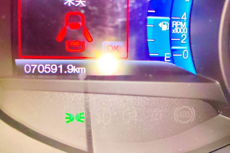 Used Ford Edge 2016 EcoBoost 245 Two-Wheel-Drive Titanium 7-Seater Odometer Close Up