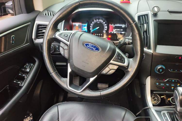 Used Ford Edge 2016 EcoBoost 245 Four-Wheel Drive Titanium Edition 7-Seater Steering Wheel