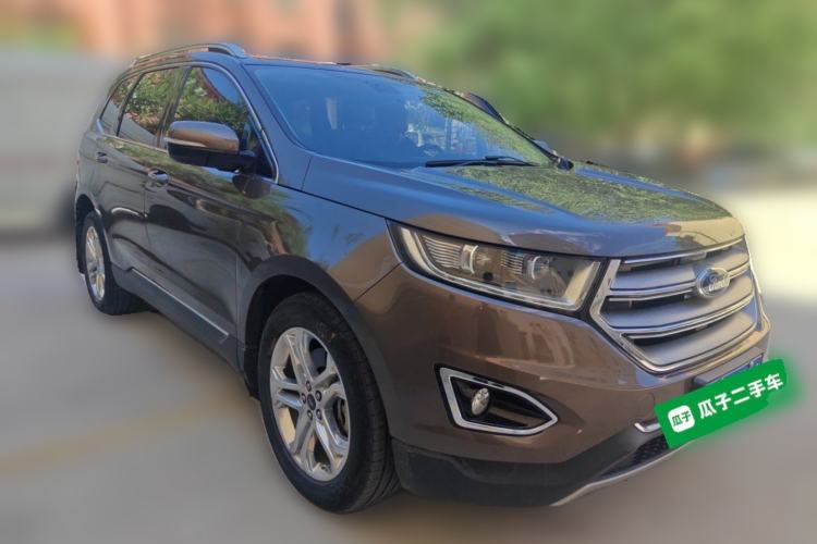 Used Ford Edge 2016 EcoBoost 245 Two-Wheel-Drive Titanium 7-Seater Front Right 45 Deg