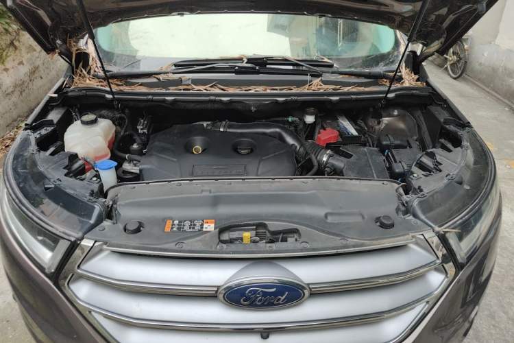 Used Ford Edge 2016 EcoBoost 245 Four-Wheel Drive Titanium Edition 7-Seater Engine Bay