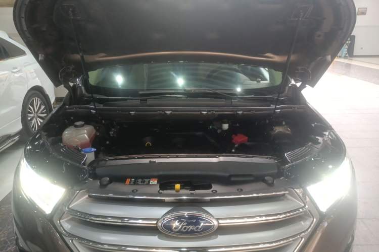 Used Ford Edge 2016 EcoBoost 245 Two-Wheel-Drive Titanium 5-Seater Engine Bay