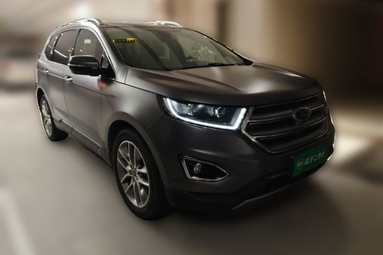 Used Ford Edge 2016 EcoBoost 330 V6 Four-Wheel-Drive Flagship Model with 7 Seats Front Right 45 Deg