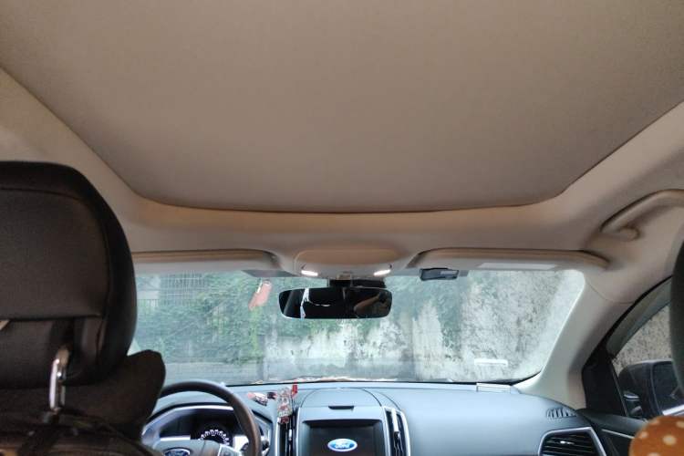 Used Ford Edge 2016 EcoBoost 245 Four-Wheel Drive Titanium Edition 7-Seater Headliner