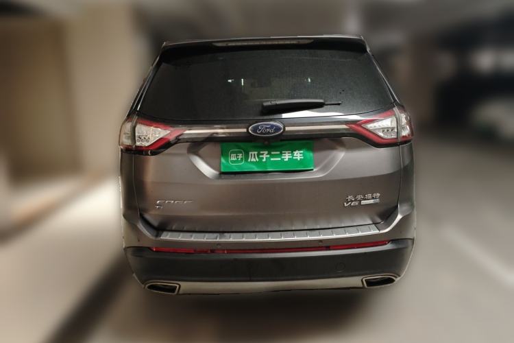 Used Ford Edge 2016 EcoBoost 330 V6 Four-Wheel-Drive Flagship Model with 7 Seats Rear