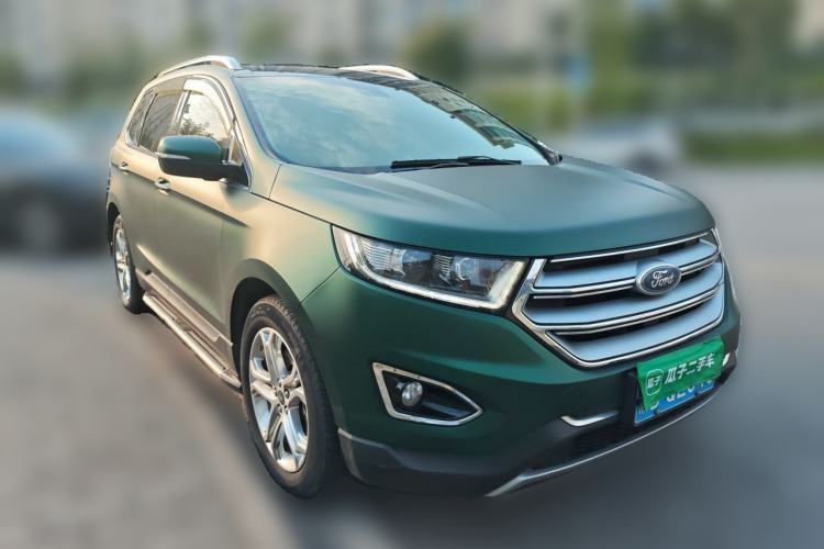 Used Ford Edge 2016 EcoBoost 245 Two-Wheel-Drive Titanium 7-Seater Front Right 45 Deg