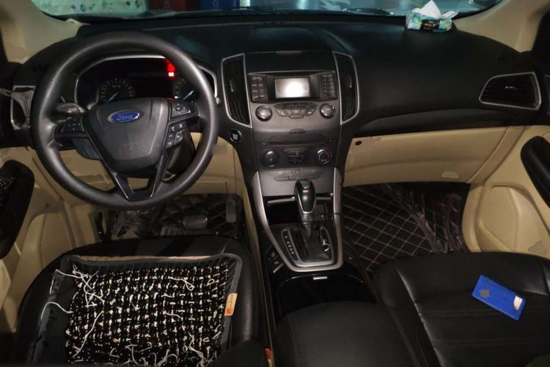Used Ford Edge 2016 EcoBoost 245 Two-Wheel-Drive Titanium 5-Seater Center Console