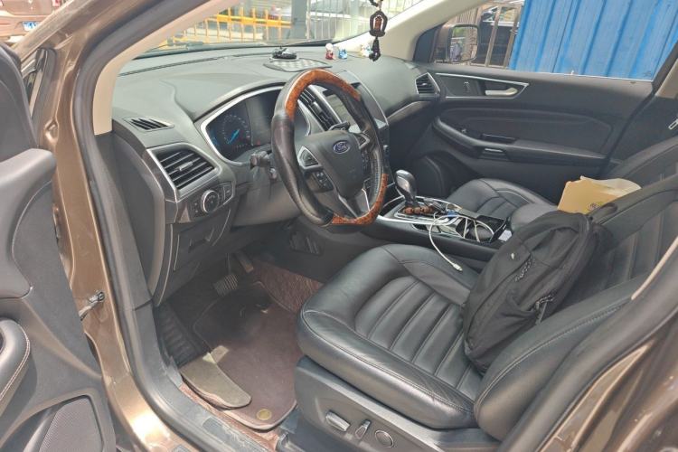 Used Ford Edge 2016 EcoBoost 245 Two-Wheel-Drive Titanium 7-Seater Driver Seat