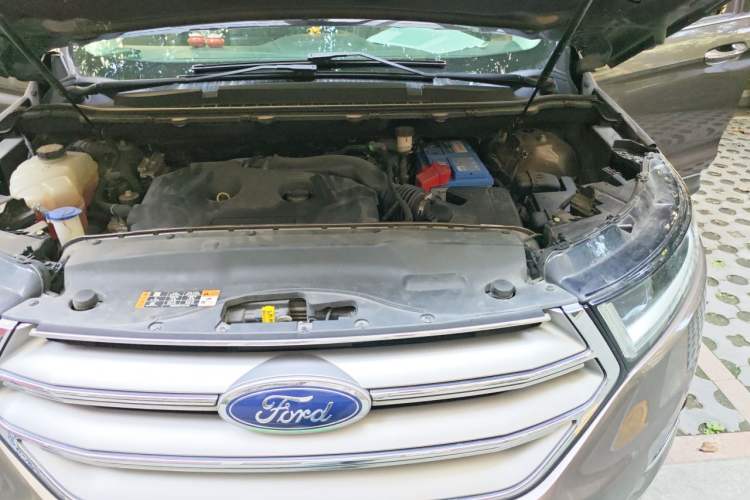 Used Ford Edge 2016 EcoBoost 245 Two-Wheel-Drive Titanium 7-Seater Engine Bay