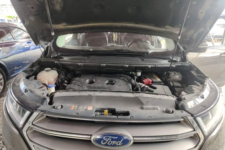 Used Ford Edge 2016 EcoBoost 245 Two-Wheel-Drive Titanium 7-Seater Engine Bay