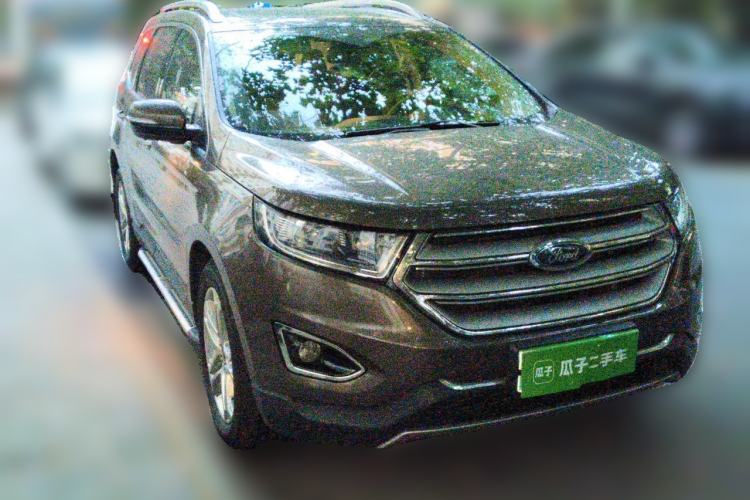 Used Ford Edge 2016 EcoBoost 245 Two-Wheel-Drive Titanium 7-Seater Front Right 45 Deg