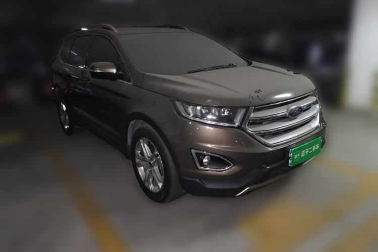 Used Ford Edge 2016 EcoBoost 245 Two-Wheel-Drive Titanium 7-Seater Front Right 45 Deg