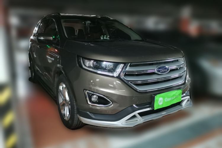 Used Ford Edge 2016 EcoBoost 245 Two-Wheel-Drive Titanium 7-Seater Front Right 45 Deg