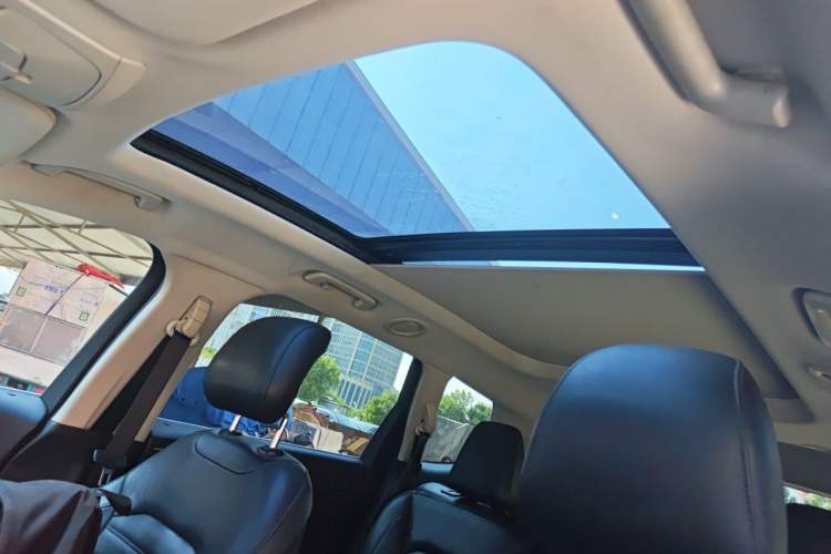 Used Ford Edge 2016 EcoBoost 245 Two-Wheel-Drive Titanium 7-Seater Headliner