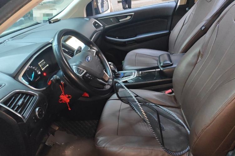 Used Ford Edge 2016 EcoBoost 245 Two-Wheel-Drive Titanium 7-Seater Left Front Seat