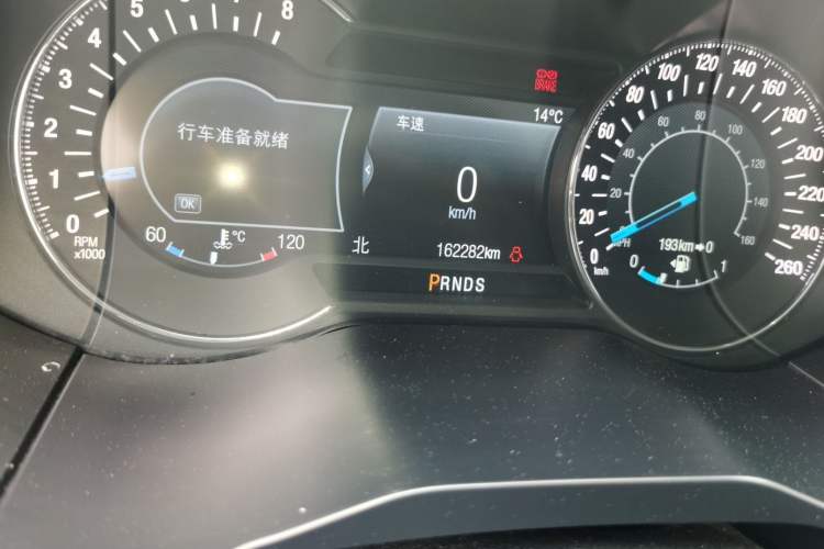 Used Ford Edge 2016 EcoBoost 245 Four-Wheel Drive Titanium 7-Seater Odometer Close Up