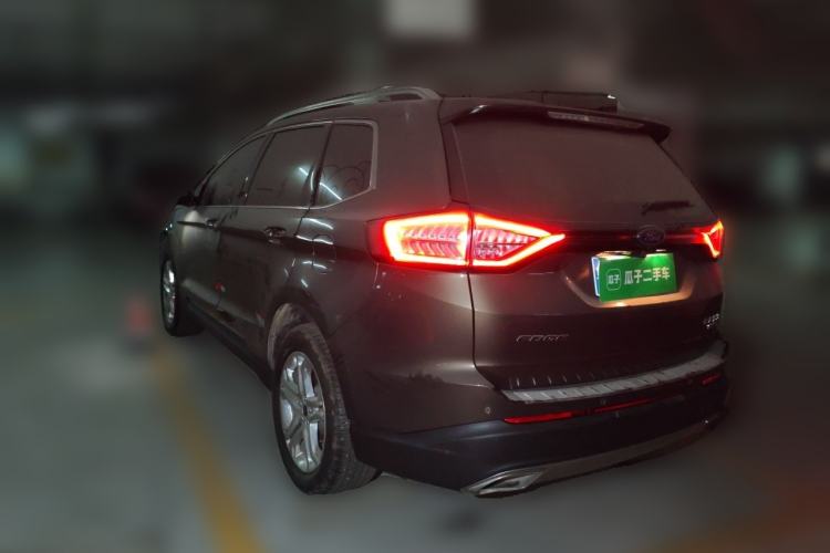 Used Ford Edge 2016 EcoBoost 245 Two-Wheel-Drive Titanium 7-Seater Rear Left 45 Deg