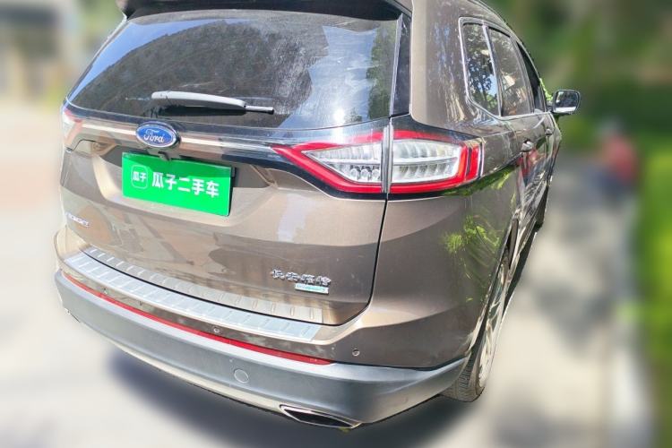 Used Ford Edge 2016 EcoBoost 245 Two-Wheel-Drive Titanium 7-Seater Rear Right 45 Deg