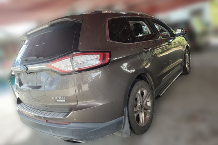 Used Ford Edge 2016 EcoBoost 245 Two-Wheel-Drive Titanium 7-Seater Rear Right 45 Deg