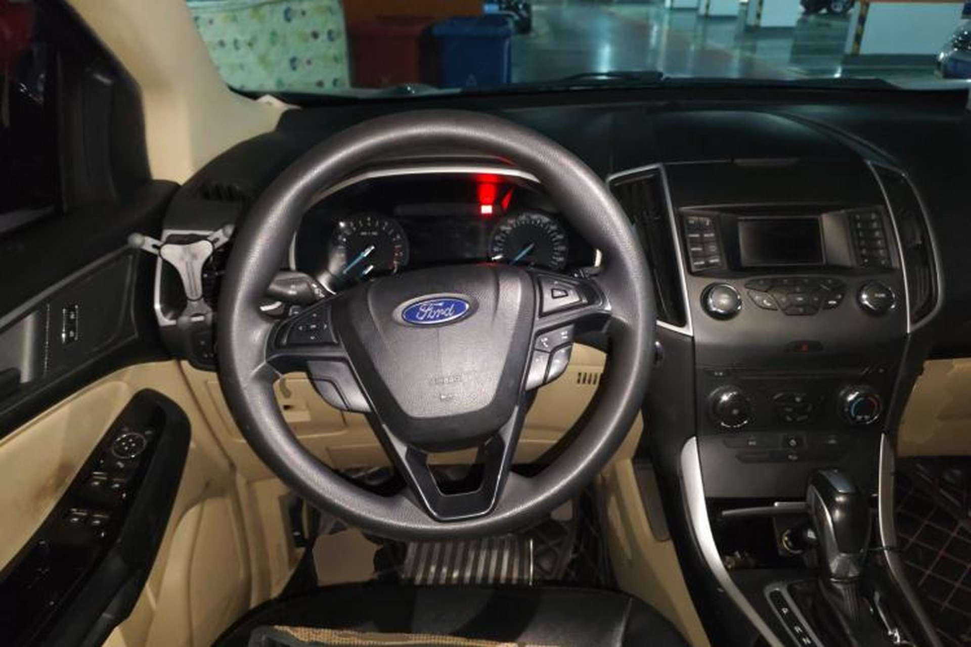 Used Ford Edge 2016 EcoBoost 245 Two-Wheel-Drive Titanium 5-Seater Steering Wheel