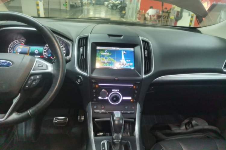 Used Ford Edge 2016 EcoBoost 245 Four-Wheel Drive Titanium 7-Seater Audio And AC Panel