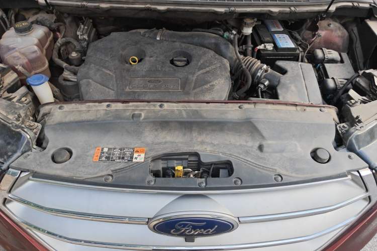 Used Ford Edge 2016 EcoBoost 245 Two-Wheel-Drive Titanium 7-Seater Engine Bay