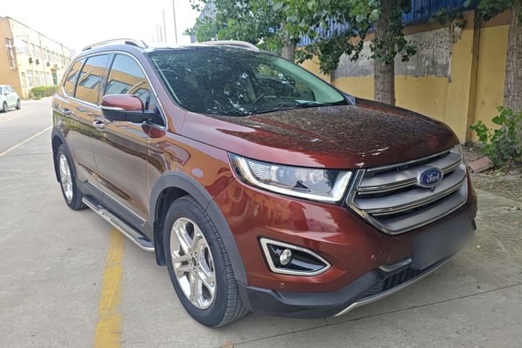 Used Ford Edge 2016 EcoBoost 245 Two-Wheel-Drive Titanium 7-Seater Front Right 45 Deg