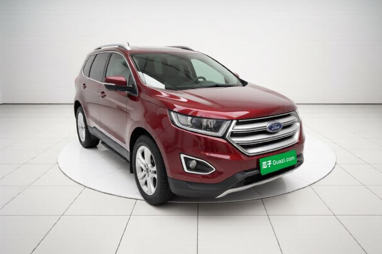 Used Ford Edge 2016 EcoBoost 245 Two-Wheel-Drive Titanium 7-Seater Front Right 45 Deg