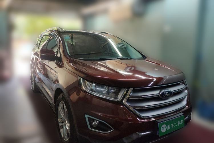 Used Ford Edge 2016 EcoBoost 245 Two-Wheel-Drive Titanium 7-Seater Front Right 45 Deg