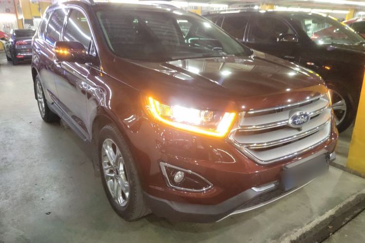 Used Ford Edge 2016 EcoBoost 245 Two-Wheel-Drive Titanium 7-Seater Front Right 45 Deg