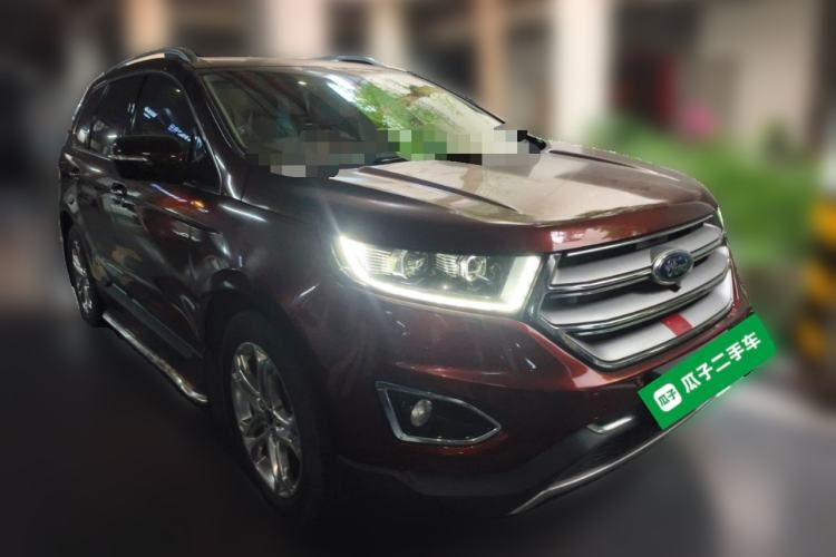 Used Ford Edge 2016 EcoBoost 245 Two-Wheel-Drive Titanium 7-Seater Front Right 45 Deg
