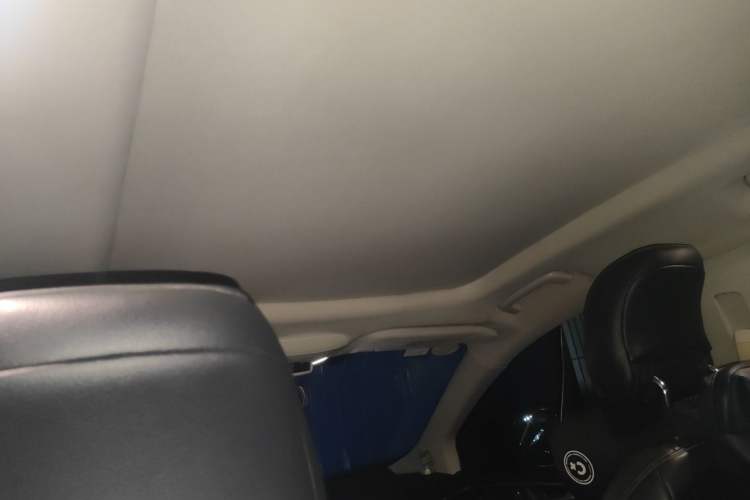 Used Ford Edge 2016 EcoBoost 245 Two-Wheel-Drive Titanium 7-Seater Headliner
