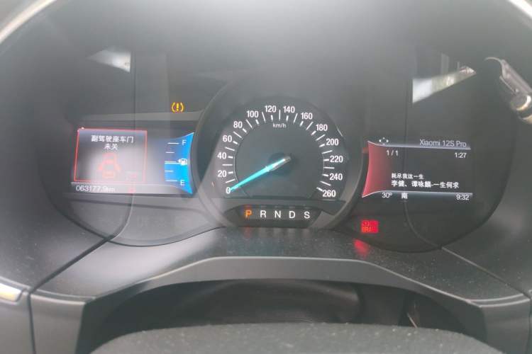 Used Ford Edge 2016 EcoBoost 245 Two-Wheel-Drive Titanium 7-Seater Instrument Cluster