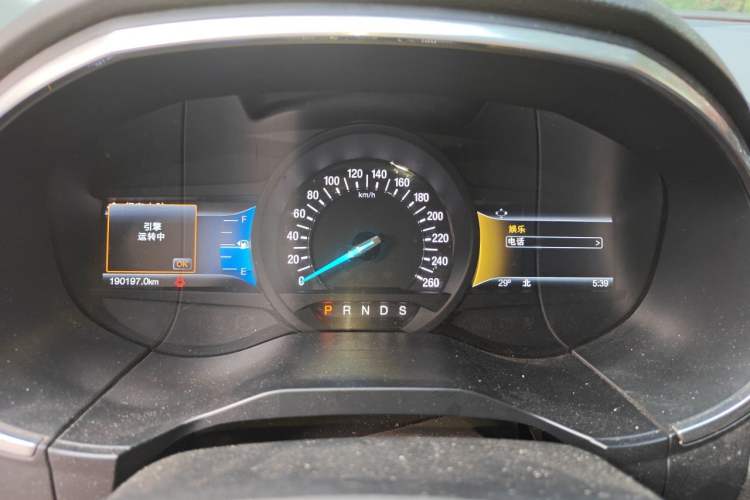 Used Ford Edge 2016 EcoBoost 245 Two-Wheel-Drive Titanium 7-Seater Instrument Cluster