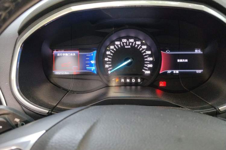 Used Ford Edge 2016 EcoBoost 245 Four-Wheel Drive Titanium Edition 7-Seater Instrument Cluster