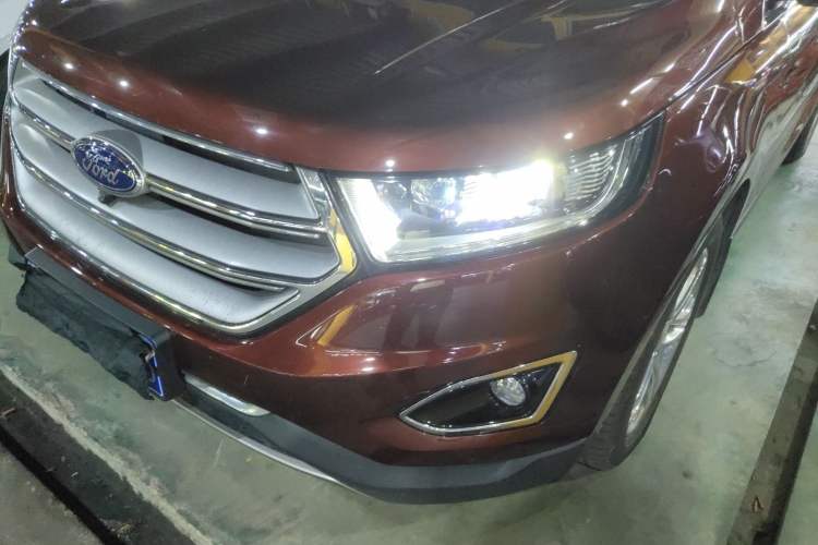 Used Ford Edge 2016 EcoBoost 245 Two-Wheel-Drive Titanium 7-Seater Left Front Headlight
