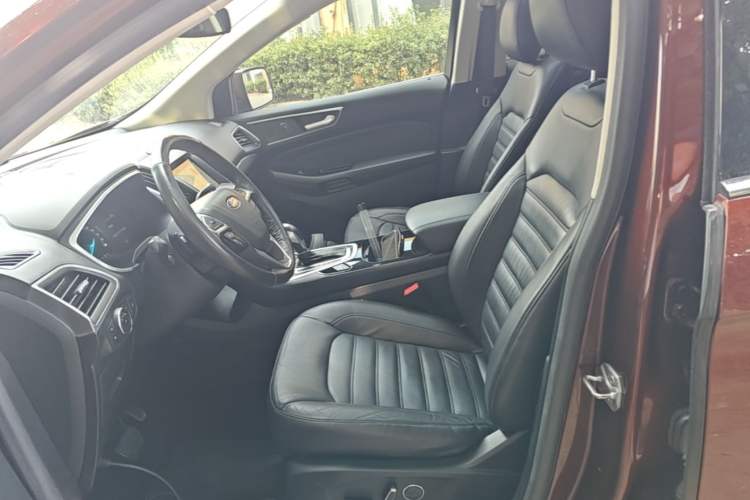 Used Ford Edge 2016 EcoBoost 245 Two-Wheel-Drive Titanium 7-Seater Left Front Seat