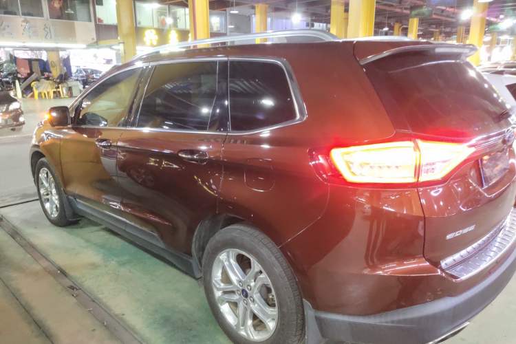 Used Ford Edge 2016 EcoBoost 245 Two-Wheel-Drive Titanium 7-Seater Left Side