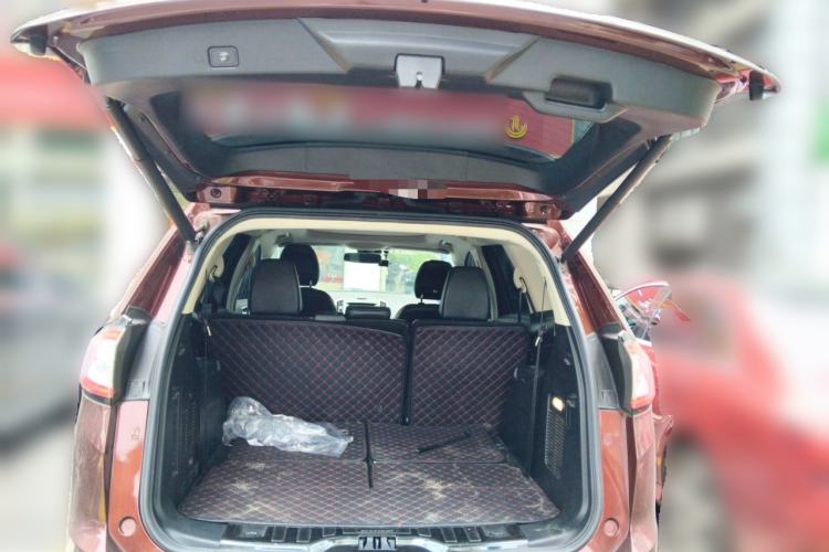 Used Ford Edge 2016 EcoBoost 245 Two-Wheel-Drive Titanium 7-Seater Trunk