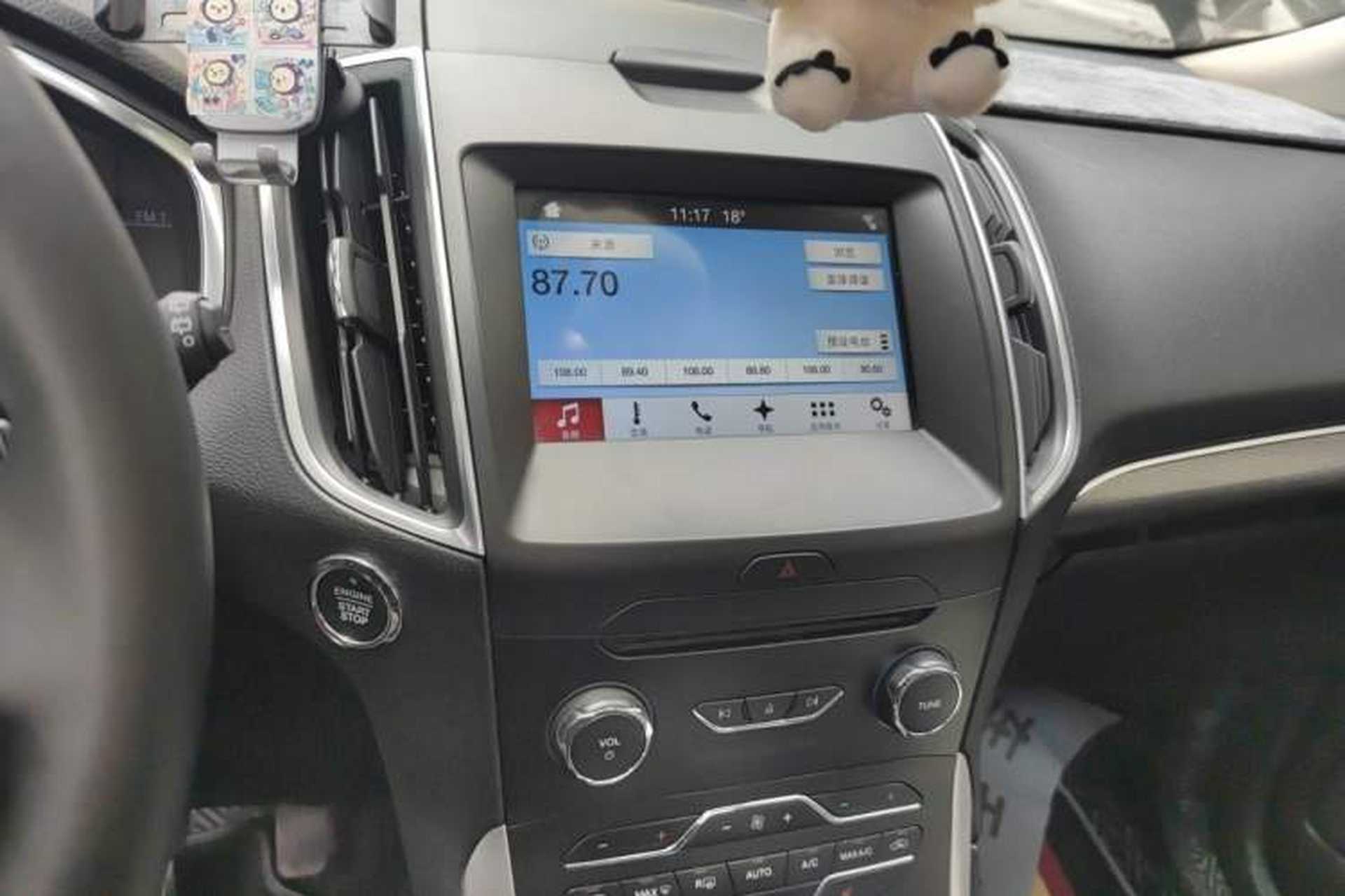 Used Ford Edge 2016 EcoBoost 245 Four-Wheel Drive Titanium Edition 7-Seater Audio And AC Panel