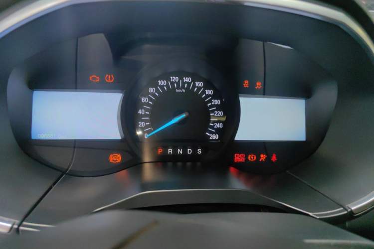 Used Ford Edge 2016 EcoBoost 245 Two-Wheel-Drive Titanium 7-Seater Instrument Cluster