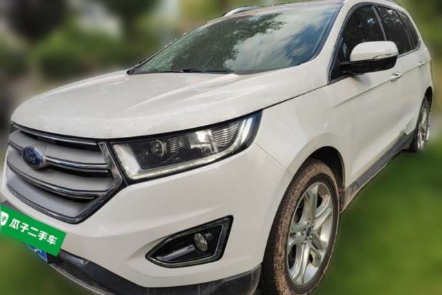 Ford Edge 2016 EcoBoost 245 Two-Wheel-Drive Titanium 7-Seater مستعملة
