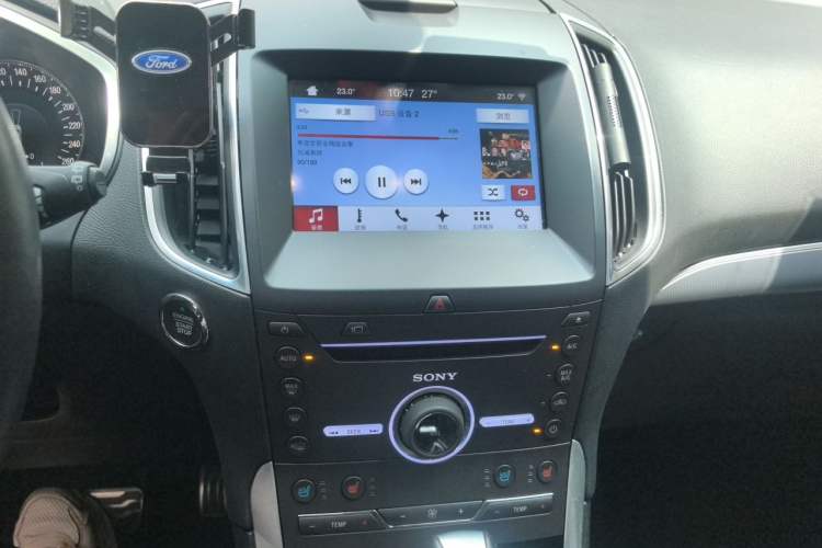 Used Ford Edge 2016 EcoBoost 245 Four-Wheel Drive Titanium 7-Seater Audio And AC Panel